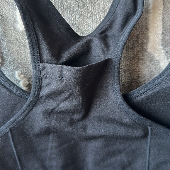 2/$19 Tilley Black Travel Sports Bra Size Small (6) - Picture 4 of 4